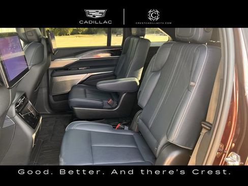 Certified 2026 Cadillac Escalade IQ Luxury 2 w/ LPO, Floor Liner Package AWD/4WD image 31