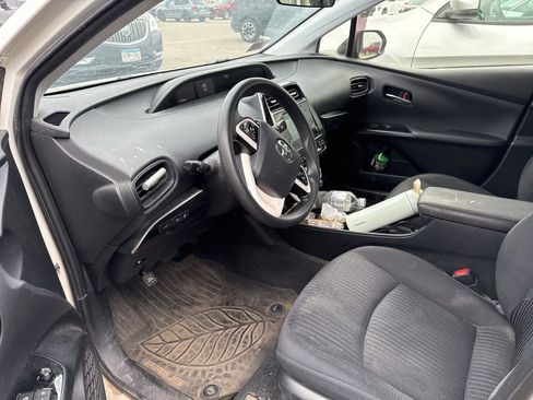 Used 2018 Toyota Prius Two w/ Prius Two Safety Plus Package FWD image 13