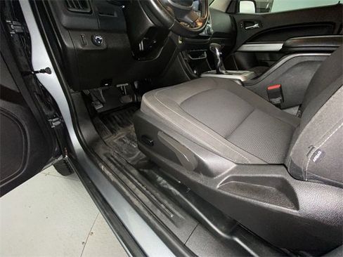 Used 2022 Chevrolet Colorado LT w/ Fleet Safety Package image 12
