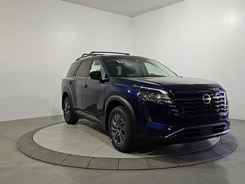 New 2026 Nissan Pathfinder SV AWD/4WD image 7