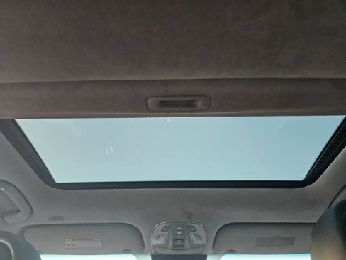 Used 2016 Hyundai Equus Signature image 40