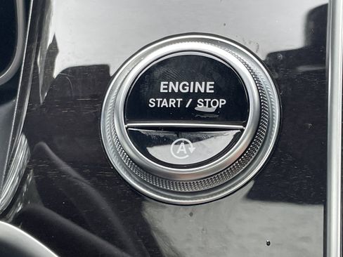 Certified 2024 Mercedes-Benz GLC 300 image 31