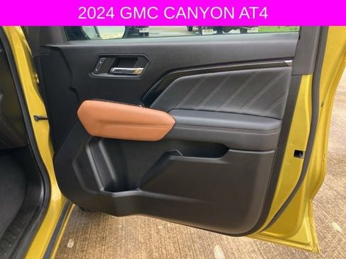 Used 2024 GMC Canyon AT4 AWD/4WD image 14