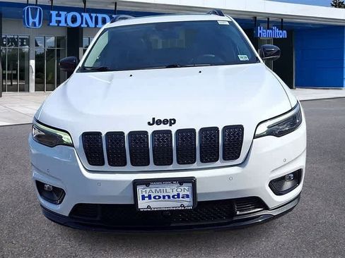 Used 2023 Jeep Cherokee Altitude Lux w/ Lux Elite Package image 3