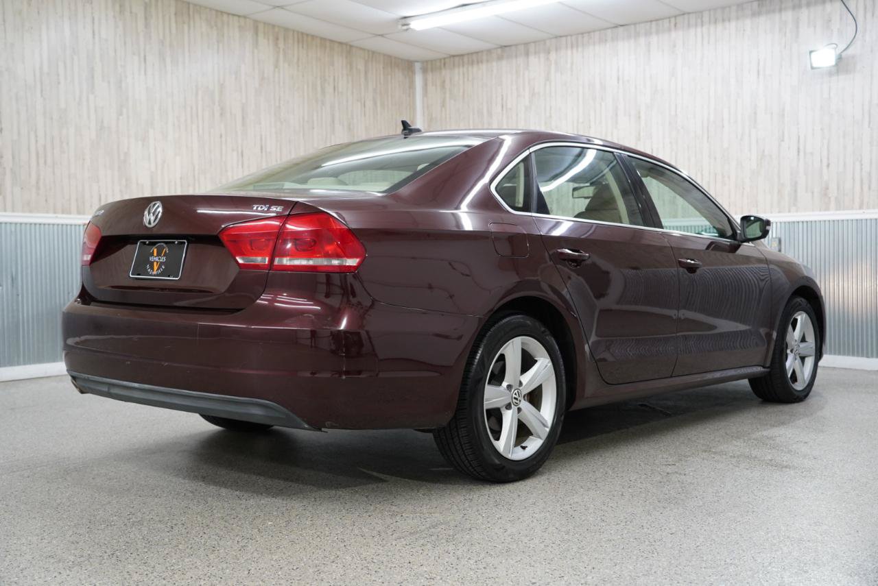 Used 2013 Volkswagen Passat TDI SE FWD image 10