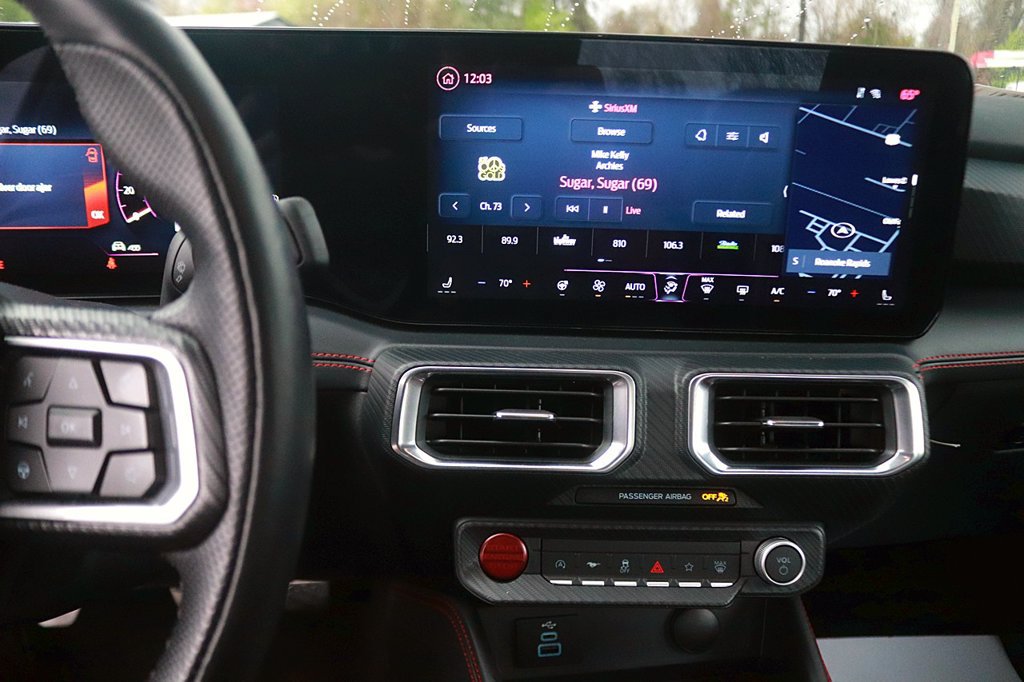 Used 2025 Ford Mustang GT Premium RWD image 19