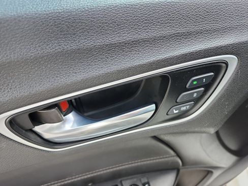 Used 2020 Acura TLX FWD image 16