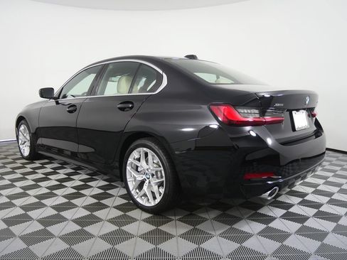 Used 2025 BMW 330i xDrive Sedan w/ Convenience Package AWD/4WD image 5