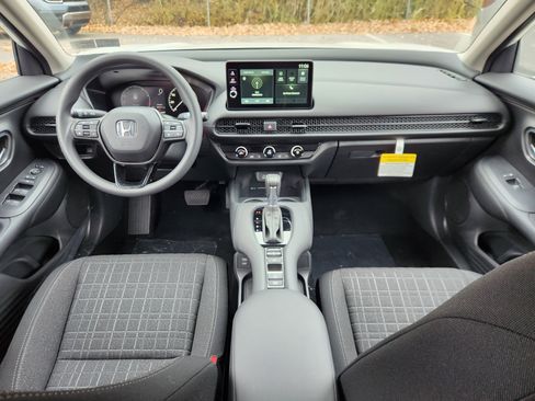 New 2026 Honda HR-V LX image 5