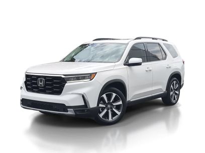 Used 2025 Honda Pilot Touring