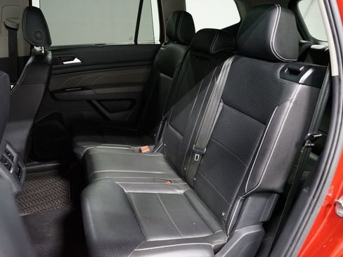 Used 2021 Volkswagen Atlas SE w/ Panoramic Sunroof Package image 27