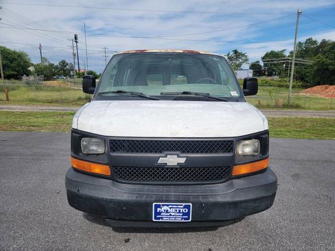 Used 2007 Chevrolet Express 1500 RWD image 3