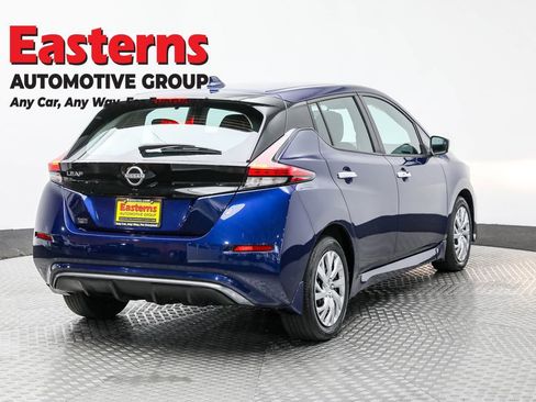 Used 2023 Nissan Leaf S image 5