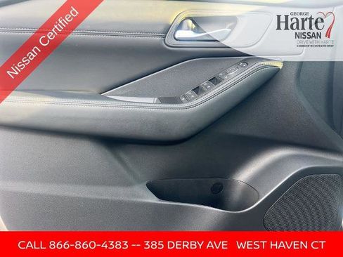 Certified 2025 Nissan Rogue SL image 29