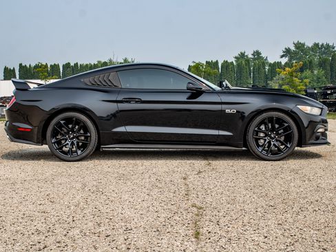 Used 2015 Ford Mustang GT Premium RWD image 2