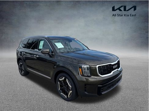 Used 2025 Kia Telluride S FWD image 1