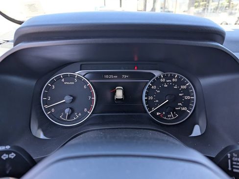 Used 2025 Nissan Rogue SV AWD/4WD image 21