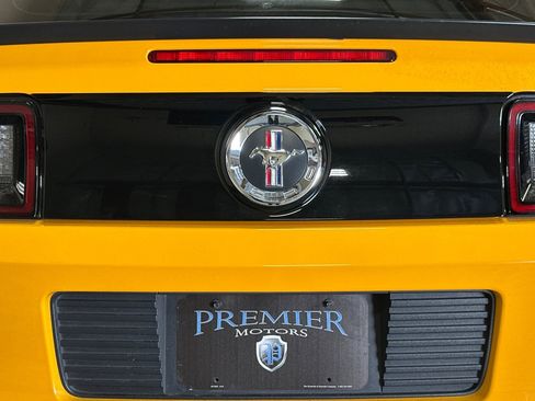 Used 2013 Ford Mustang Boss 302 w/ Boss 302 Accessory Pkg RWD image 43