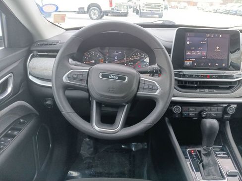 Certified 2022 Jeep Compass Sport image 15