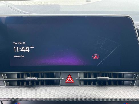 New 2025 Kia Sportage SX FWD image 14