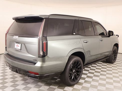 Used 2024 Cadillac Escalade Sport Platinum w/ LPO, ONYX Package AWD/4WD image 23