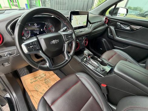 Used 2025 Chevrolet Blazer RS FWD image 11