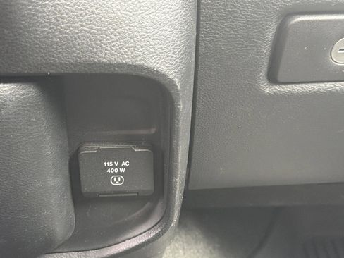 Used 2021 RAM 1500 Big Horn w/ Built-to-serve Edition AWD/4WD image 13