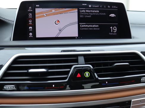 Used 2020 BMW 750i xDrive image 33