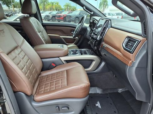 Used 2023 Nissan Titan Platinum Reserve w/ Moonroof Package AWD/4WD image 12