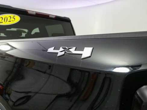 Used 2025 GMC Sierra 1500 Pro w/ Graphite Edition image 8