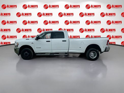 Used 2023 RAM 3500 Big Horn w/ Level 1 Equipment Group AWD/4WD image 10