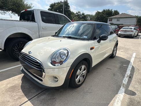 Used 2016 MINI Cooper 2-Door Hardtop FWD image 3