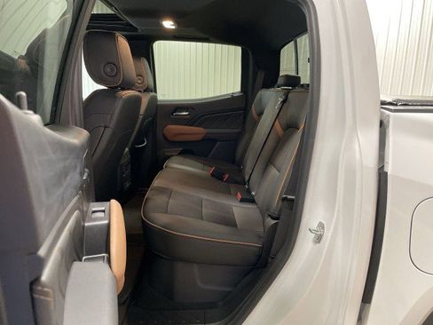 Used 2024 GMC Canyon AT4 w/ Technology Package image 24