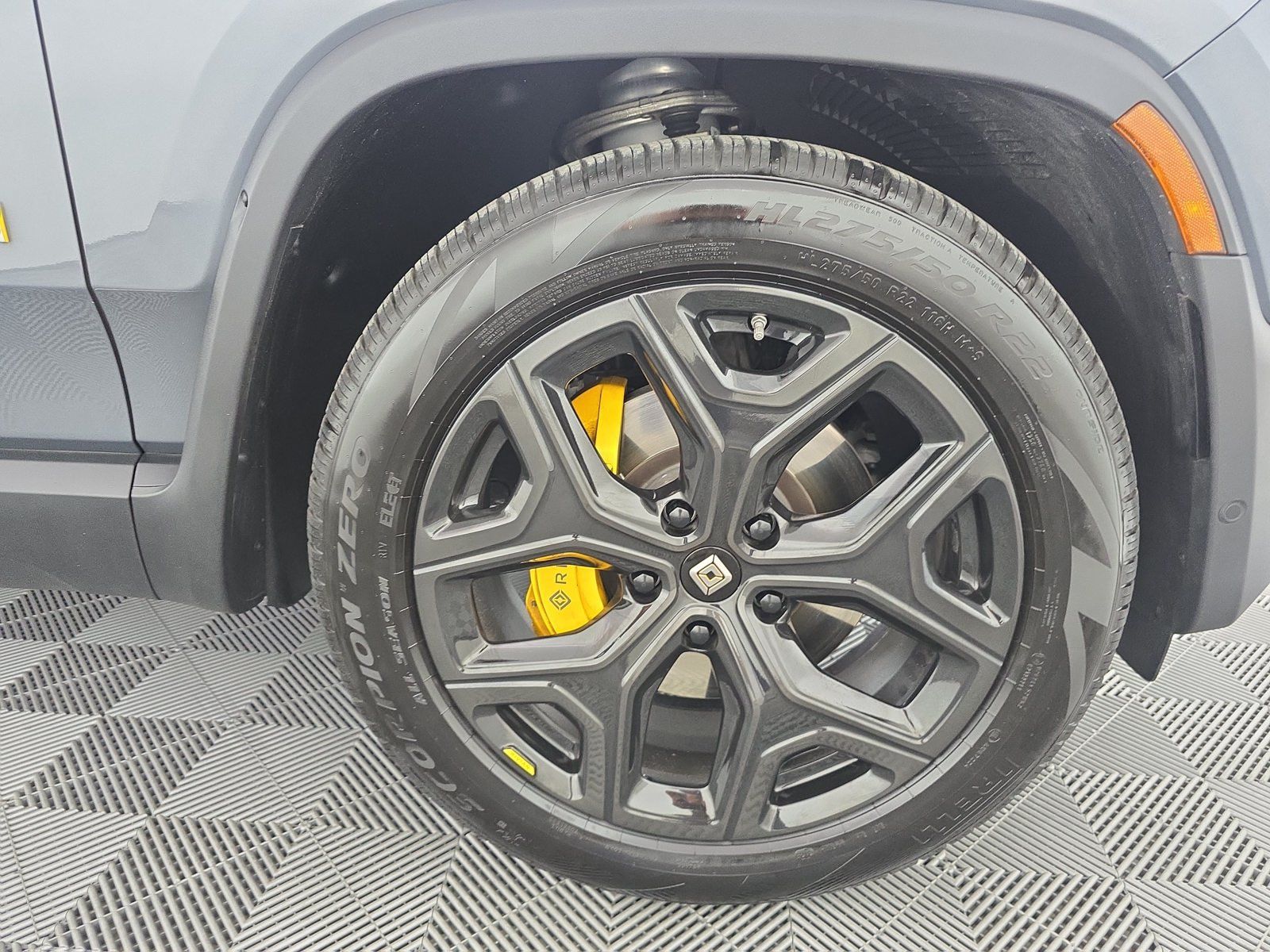Used 2022 Rivian R1S Launch Edition Quad AWD/4WD image 11