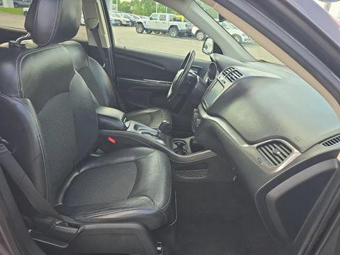 Used 2019 Dodge Journey Crossroad AWD/4WD image 19