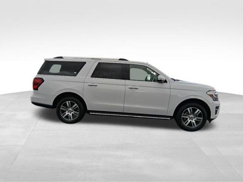 Used 2023 Ford Expedition Max Limited image 8