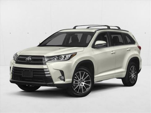 Used 2019 Toyota Highlander SE FWD image 1