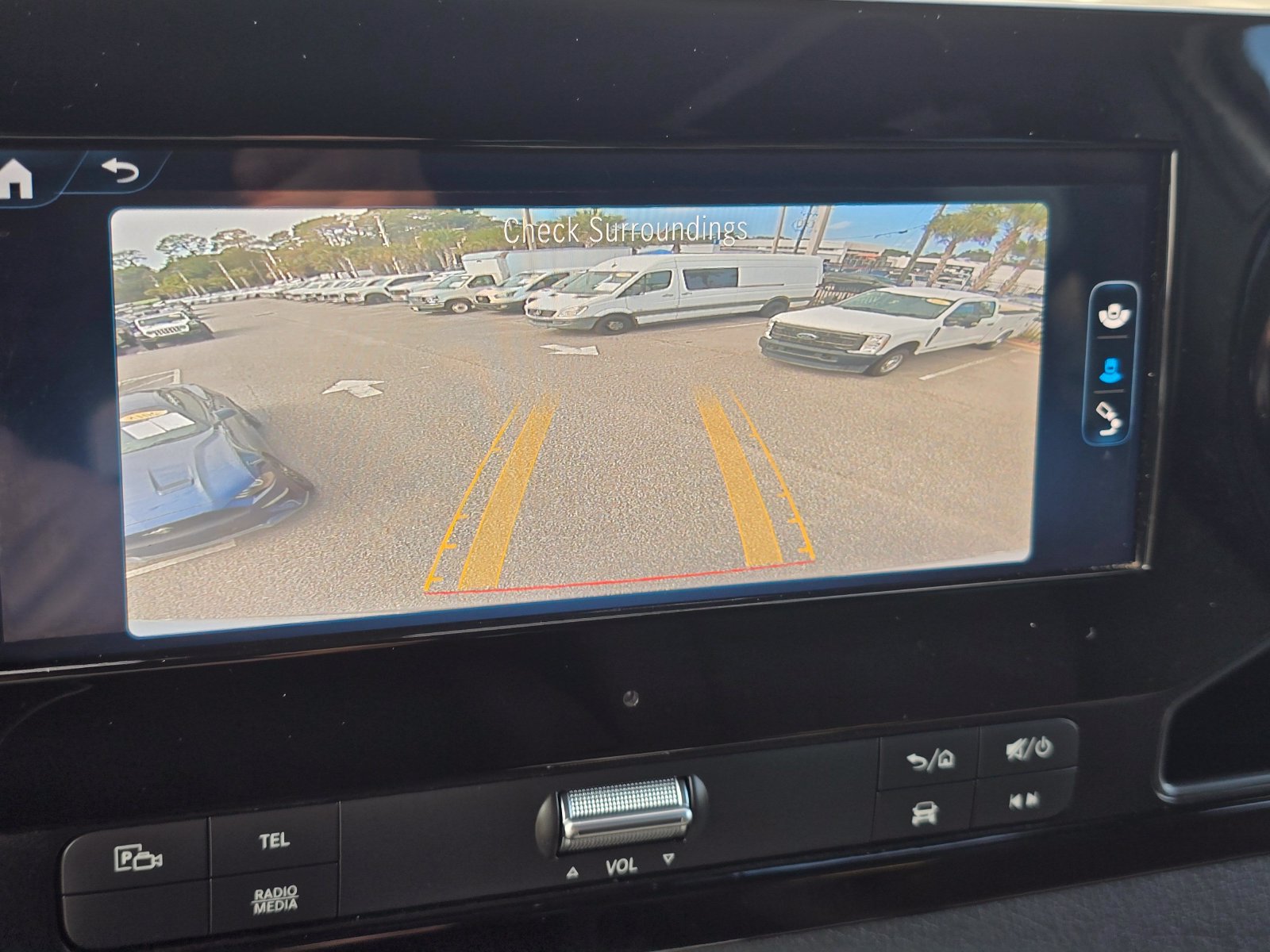 Used 2025 Mercedes-Benz Sprinter 2500 image 25