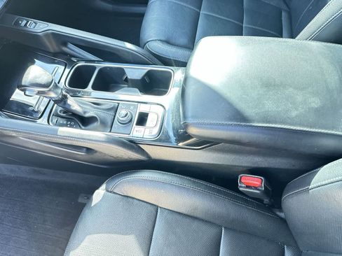 Used 2021 Kia Telluride EX w/ EX Premium Package AWD/4WD image 19