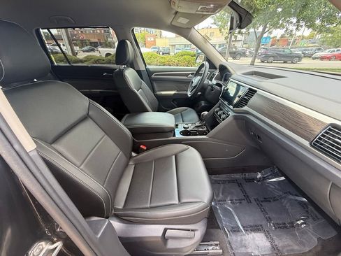 Used 2023 Volkswagen Atlas SE AWD/4WD image 44
