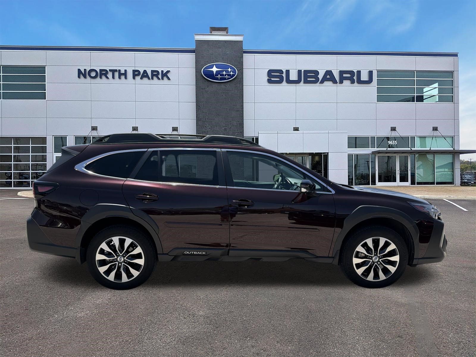 Used 2024 Subaru Outback Limited AWD/4WD image 2