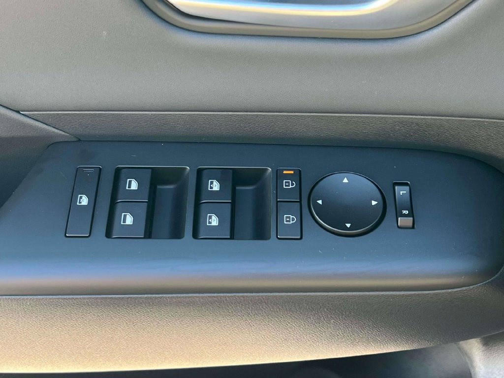 New 2027 Hyundai Kona Limited AWD/4WD image 11