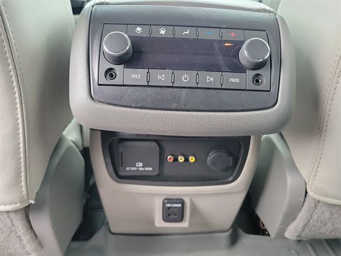 Used 2014 GMC Acadia SLT w/ Technology Package image 13