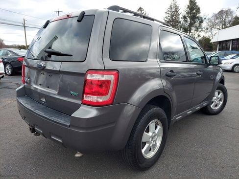 Used 2010 Ford Escape XLT image 4