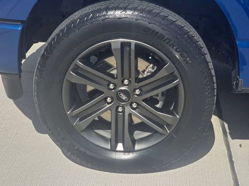 Used 2022 Ford F150 Lariat AWD/4WD image 8