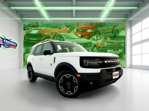 New 2025 Ford Bronco Sport Outer Banks w/ Outer Banks Tech Package+ image 1