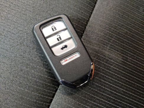 Used 2019 Honda Accord Sport image 32