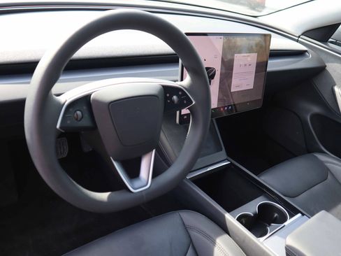 Used 2025 Tesla Model 3 Long Range image 17