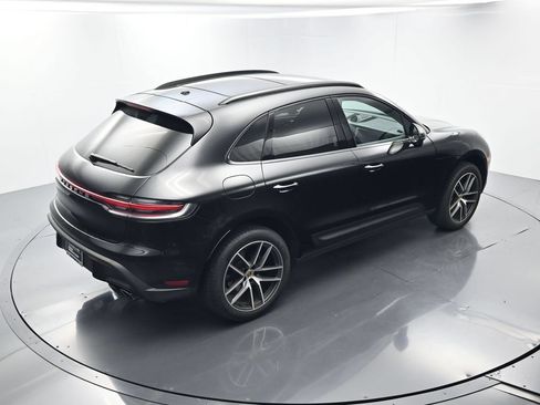Certified 2026 Porsche Macan AWD/4WD image 38