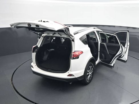 Used 2017 Toyota RAV4 LE FWD image 45